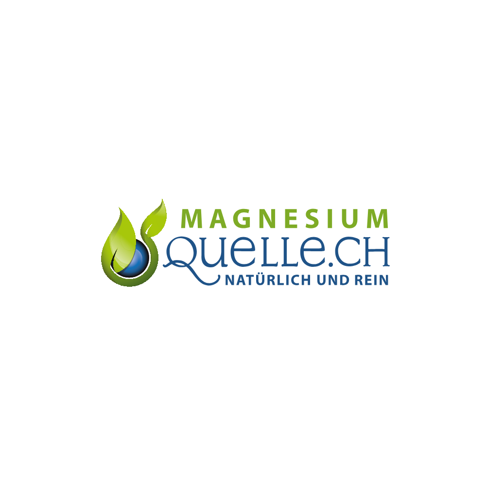 Logo mit einem grünen Blatt-Symbol, das eine blaue Wasserquelle umschließt, daneben der grüne Schriftzug MAGNESIUM und der blaue Schriftzug QUELLE.CH mit dem Zusatz NATÜRLICH UND REIN.