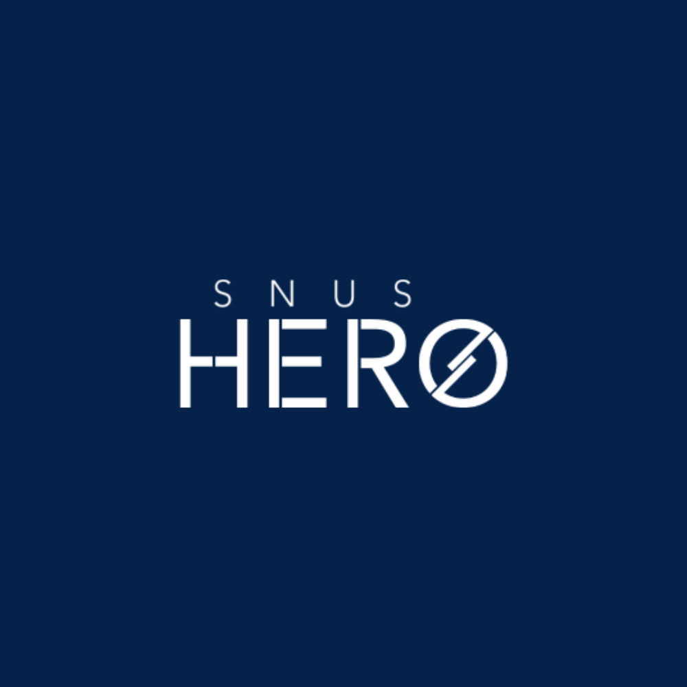 weisse schrift snus hero auf blauem hintergrund