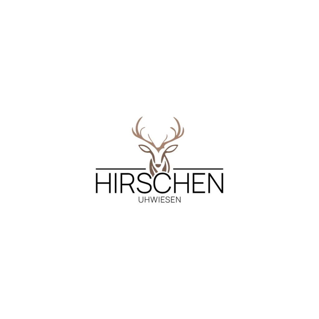 Logo des Hirschen Uhwiesen mit stilisiertem Hirschkopf in warmem Braunton über dem Schriftzug „Hirschen Uhwiesen“ in moderner, klarer Typografie auf hellem Hintergrund.